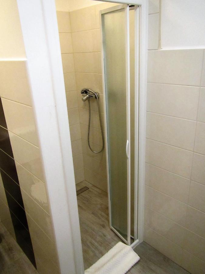 Bed and Breakfast Pod Orehi Postojna Zewnętrze zdjęcie